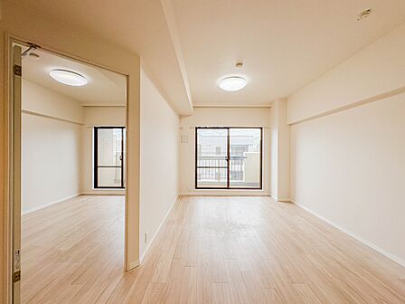 【LDK13.1帖】キッチンのにおいがダイニングスペースに逃げにくい快適な間取りです。