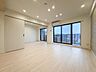 室内：【LDK15.38帖】室内には豊かな陽光が注ぎ込み、爽やかな住空間を演出。