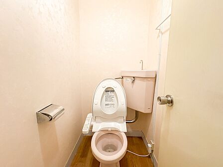 【トイレ】とてもキレイなトイレスペースです。