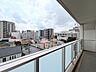 バルコニー：【バルコニー】  バルコニーから差し込む陽光・通風は、住環境・快適性と共に有り続ける貴重な「財産」です。