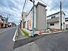 外観：【現地外観】陽当りや通風性など各所に施された工夫で住みやすさを実現。部屋の大きさや周辺環境・街並など、資料には掲載していない情報が現地にはたくさんございます。是非ご確認下さい。※青空はイメー…