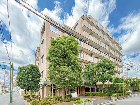 【外観】こちらの物件が少しでも気になるようでしたら、お気軽にお問合せください。人生でいちばん大きなお買い物ですので、ゆっくりご見学ください。ネット上の画像と実際の見学では、リアル感がまるで違…