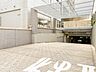 駐車場：【駐車場】日々の暮らしにマイカーが必要。そんな方は物件の購入条件に駐車場は必須です。通勤に、家族のお迎えに、お買物に、おでかけに、クルマライフを楽しみたい方に。
