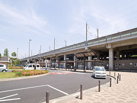 駅 1280m JR埼京線「南与野」駅(JR埼京線の各駅停車駅。埼京線の開通と同時に開業しました。旧・与野市の中心地にある駅です。周辺には住宅も商業施設も多いため、利用者数は快速停車駅である…