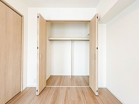 【収納】各部屋を最大限に広く使って頂ける様、全居住スペースに収納付。プライベートルームはゆったりと快適に。