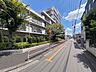 外観：【前面道路】家の良し悪しだけでなく周辺環境も重要なポイント。