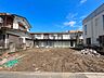 外観：【現地外観】家族の温かさと陽光の暖かさ、楽しい毎日と明るい未来を予感させる「空間が織り成すひとつ先の住み心地」を演出します。