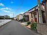 外観：【前面道路5ｍ】家の良し悪しだけでなく周辺環境も重要なポイント。