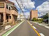 外観：【前面道路】家の良し悪しだけでなく周辺環境も重要なポイント。