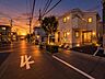 外観：【前面道路】車の通行が少ないので、静かな住環境を維持することができます。