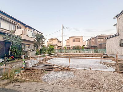 外観:1号棟【外観】こちらの物件が少しでも気になるようでしたら、お気軽にお問合せください。人生でいちばん大きなお買い物ですので、ゆっくりご見学ください。ネット上の画像と実際の見学では、リアル感がま… 外観:1号棟【外観】こちらの物件が少しでも気になるようでしたら、お気軽にお問合せください。人生でいちばん大きなお買い物ですので、ゆっくりご見学ください。ネット上の画像と実際の見学では、リアル感がま…
