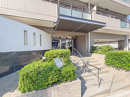 【外観】陽当りや通風性など各所に施された工夫で住みやすさを実現。部屋の大きさや周辺環境・街並など、資料には掲載していない情報が現地にはたくさんございます。是非ご確認下さい。