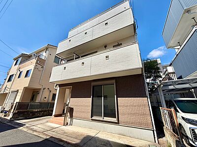 外観:【外観】こちらの物件が少しでも気になるようでしたら、お気軽にお問合せください。人生でいちばん大きなお買い物ですので、ゆっくりご見学ください。ネット上の画像と実際の見学では、リアル感がまるで違… 外観:【外観】こちらの物件が少しでも気になるようでしたら、お気軽にお問合せください。人生でいちばん大きなお買い物ですので、ゆっくりご見学ください。ネット上の画像と実際の見学では、リアル感がまるで違…