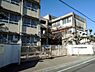 周辺：堺市立登美丘東小学校 徒歩7分。 500m