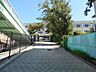 周辺：柏原市立国分中学校 徒歩9分。 670m