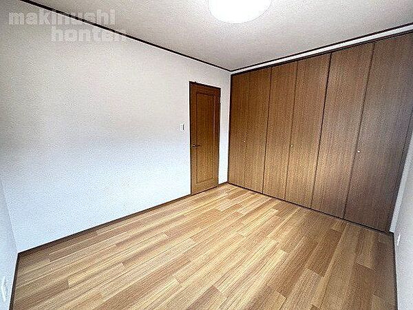 洋室を拡大表示