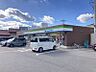 周辺：ファミリーマート藤井寺小山四丁目店 徒歩12分。 930m