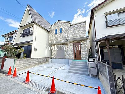 外観：■耐震等級3仕様■一次エネルギー等級6仕様■断熱等級5仕様■駐車2台可の新築住宅■食洗機付きシステムキッチン採用■トイレ2ヵ所有り■W-inCL付きの主寝室■