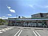 周辺：ファミリーマート東くみの木一丁目店 徒歩5分。 360m
