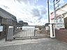周辺：富田林市立川西小学校 徒歩10分。 750m