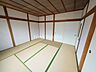 和室：和室約6.0帖の二間つづきの和室になります