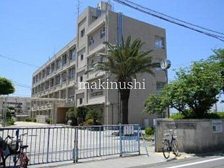 堺市立泉ケ丘東中学校 徒歩19分。 1520m