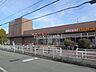 周辺：デイリーカナートイズミヤ玉手店 徒歩2分。 120m