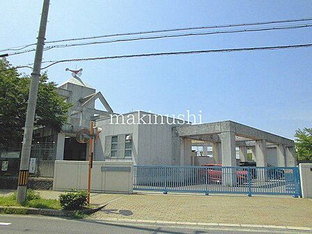 富田林市立小金台小学校 徒歩16分。 1250m