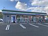 周辺：ファミリーマート狭山今熊店 徒歩9分。 690m