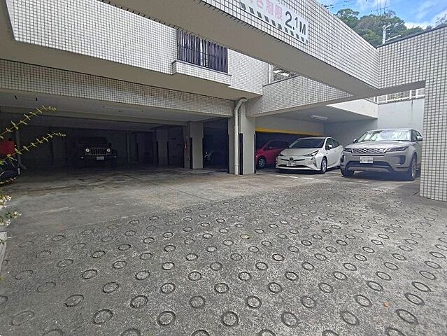 駐車場 藤和諏訪山ホームズ 3階/-