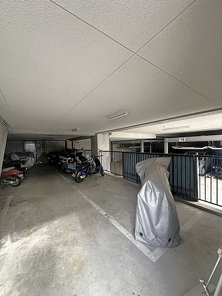 バイク置場