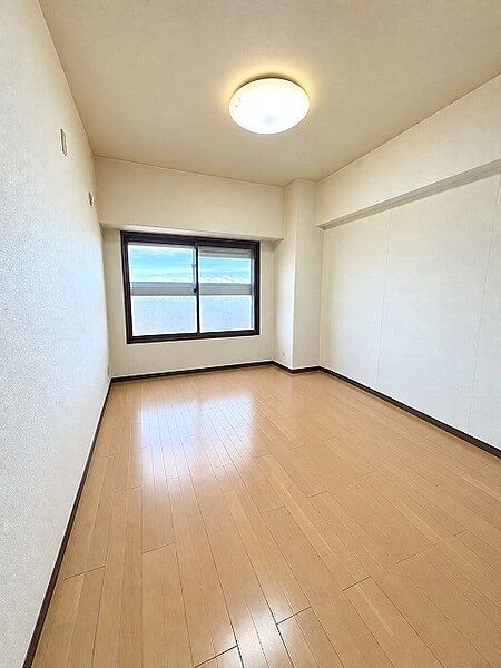 洋室を拡大表示