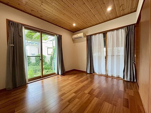 室内 八王子市四谷町