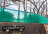 周辺：八王子市立　由木中央小学校教育目標/すすんで学習しよう・あったかい心をもとう・じょうぶな体をつくろう。小中一貫教育では、由木中学校グループの、由木中学校、由木東小学校と由木中央小学校の3校で連携を…