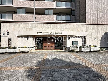 ◆エントランス◆マンションはセキュリティが充実しております。安心の出来る暮らしをご提供致します。