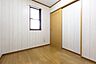 室内：和室の奥にある納戸です。