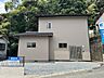 間取り：【リフォーム済】外観写真です。きれいな外壁にリフォーム済です。屋根もリフォーム済み。キレイに生まれ変わりました。ぜひ現地までお越しください。