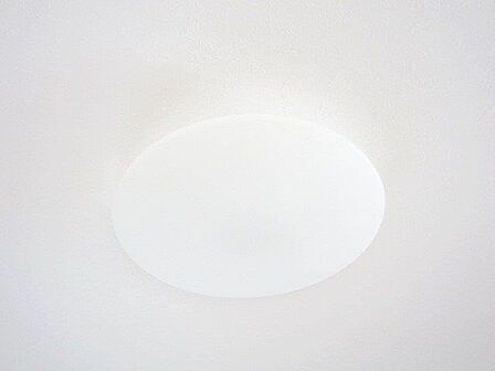 【同仕様写真】照明はリビングを除く全居室、新品に交換予定です。引っ越し後もすぐに使え、入居時の出費も抑えられますね。