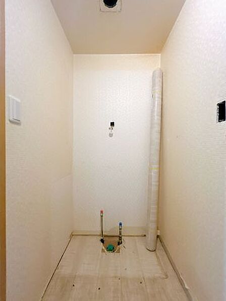 【リフォーム中】トイレは新品に交換し、換気扇も新しいものに交換いたします。