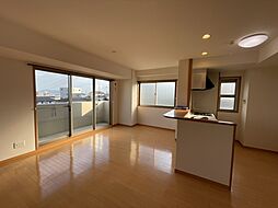 ラフォーレ古江 4階4LDKのリビング/ダイニング