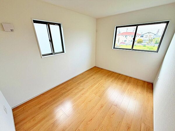 洋室を拡大表示