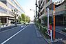 その他：敷地東側の前面道路（北側から）