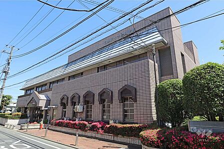 守屋図書館の外観