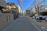 その他：敷地の北側前面道路（東側から）