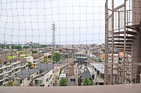 バルコニーからの眺め（東方向）［2026年7月6日撮影］