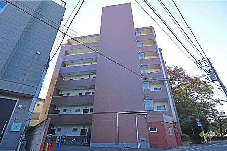 マンション祐天寺の外観(北側から)