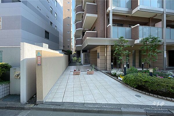 エントランスを拡大表示