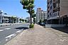 その他：敷地北東側の前面道路(北西側から)