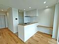 キッチンから本...