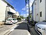 外観：周辺には戸建てが多く、静かな住環境となっており、落ち着いてお過ごしいただけます。